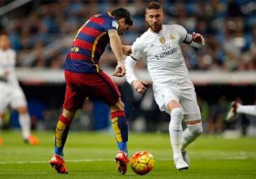 luis suarez neymar lead barcelona to 4 0 rout of real madrid