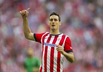 aduriz s late goal gives bilbao 1 1 draw with valencia