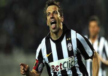 indian super league delhi dynamos sign italian superstar del piero