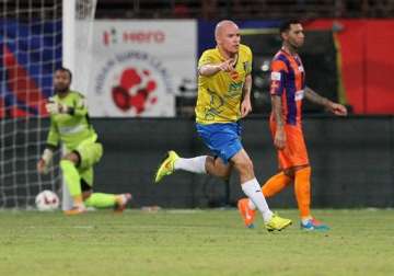 isl kerala beat pune 1 0 book semifinal spot