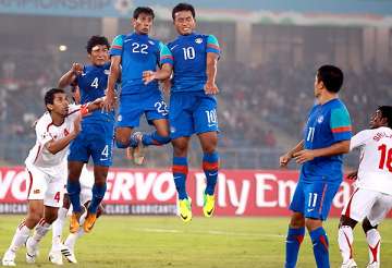 india rout hosts sri lanka 5 0 in saff meet