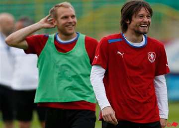 injured rosicky not ready to start euro quarters