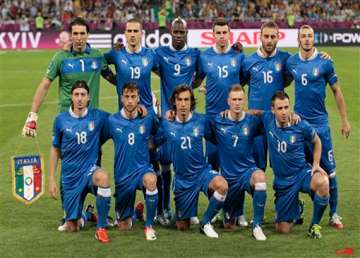 italy seeking to end spain s domination in final