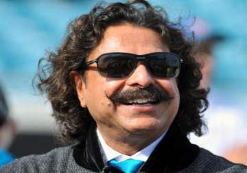 jaguars billionaire owner shahid khan buys fulham