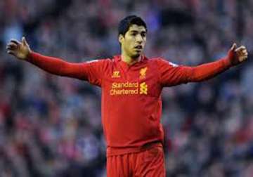 liverpool owner henry says suarez isn t for sale