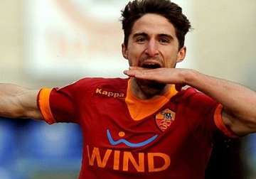 liverpool agree on fee for borini from roma