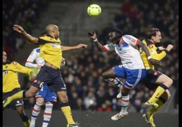 lyon comes from behind to win 3 1 at sochaux