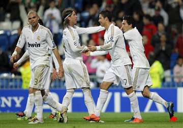 madrid faces challenge from valencia in title bid