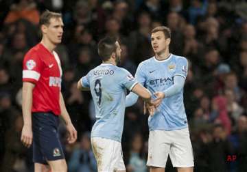 manchester city crushes blackburn 5 0 in fa cup replay