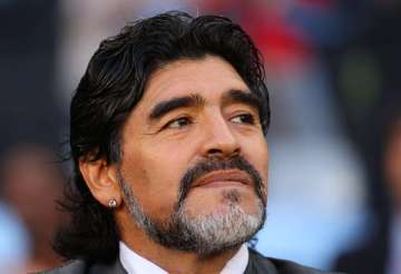 maradona wants to meet with italian tax officials