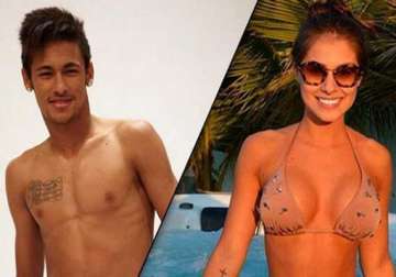 meet soccer star neymar s new girlfriend gabriella lenzi