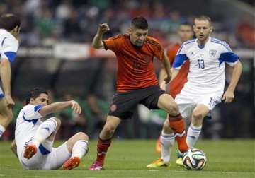 mexico gets 3 0 win over israel in friendly