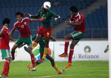 nehru cup cameroon beat maldives face india in final
