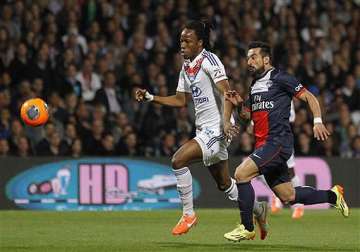 psg loses 1 0 at lyon in french league