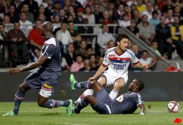 psg routs montpellier 3 0 in french league