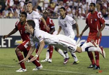 panama stuns us 2 1 in gold cup