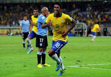 paulinho sends brazil to confederations cup final