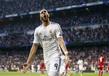 real madrid s new contract with karim benzema