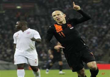 robben s double gives dutch 3 2 win over england