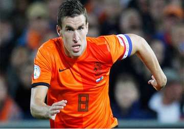 roma s strootman has leg surgery out of world cup