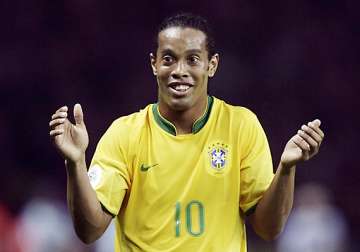 ronaldinho denies showing lack of respect