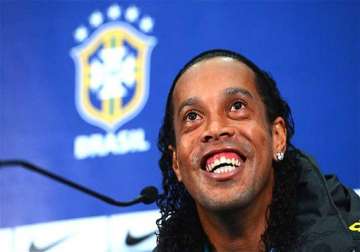 ronaldinho steps up club world cup bid