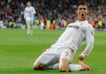 ronaldo nets 3 in real s 5 1 romp over sociedad