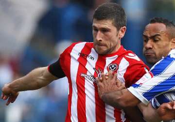 sheffield united stalwart signs with mariners