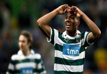 sporting lisbon thrashes 10 man academica 4 0