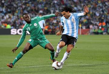striker chinedu obasi moves to schalke
