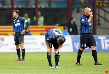 struggling inter held to a 0 0 draw by atalanta