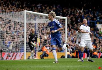 torres ends drought as chelsea reaches semifinals