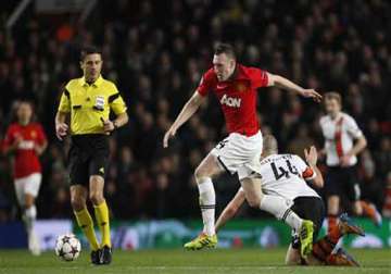 united beats shakhtar donetsk 1 0 to top group