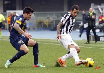 verona comes back to draw 2 2 against juventus