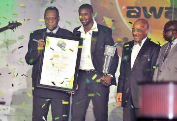 yaya toure wins african player of the year