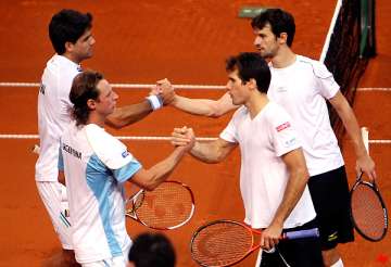 argentina beats germany 4 1 in davis cup