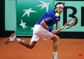 argentina takes 1 0 lead over germany in davis cup