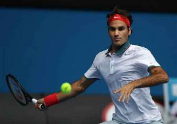 australian open federer advances to 4th round at australian open