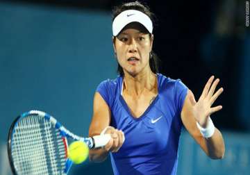 australian open li na breezes into fourth round