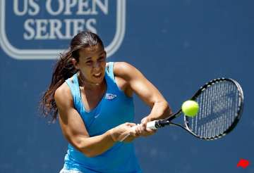 bartoli tops marino to reach quarters at stanford