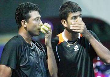 bhupathi bopanna enter semis of world tour finals
