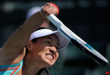 date krumm wins on blustery day at indian wells