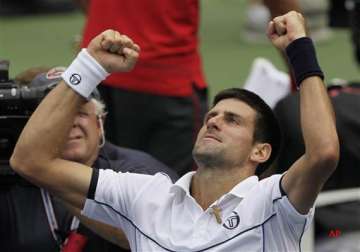 djokovic comes back to beat federer at us open
