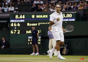 down 2 sets federer comes back wins at wimbledon