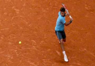 federer williams reach second round of french open