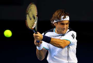 ferrer advances to 2nd round at mexican open