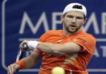 melzer upsets isner in memphis quarterfinal