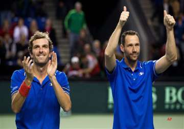 france takes 2 1 lead over canada in davis cup