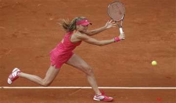 hantuchova stuns wozniacki in french open