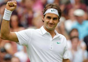 federer wins opening match at australian open over lu